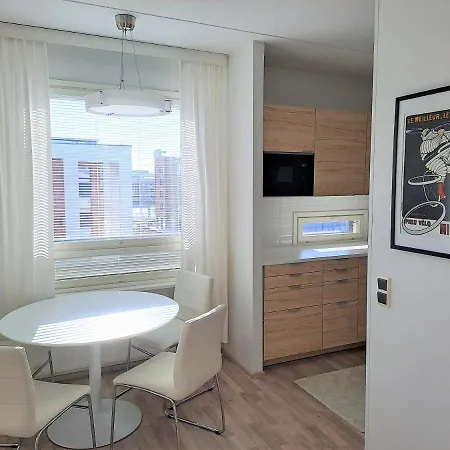 Saunallinen Kaksio Ilmastoinnilla Ja Autopaikalla! Διαμέρισμα Όουλου