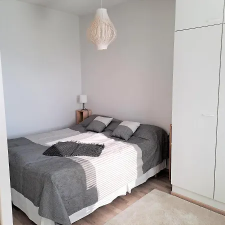 Διαμέρισμα Saunallinen Kaksio Ilmastoinnilla Ja Autopaikalla! Όουλου