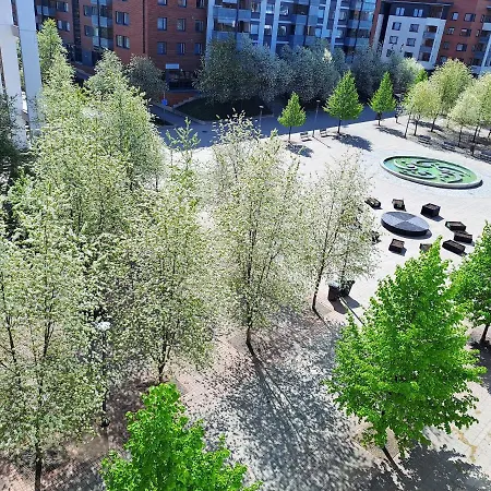 Saunallinen Kaksio Ilmastoinnilla Ja Autopaikalla! Όουλου